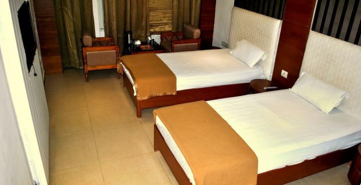 Landmark Hotell Chandīgarh Eksteriør bilde