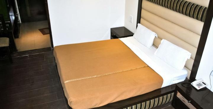 Landmark Hotell Chandīgarh Eksteriør bilde