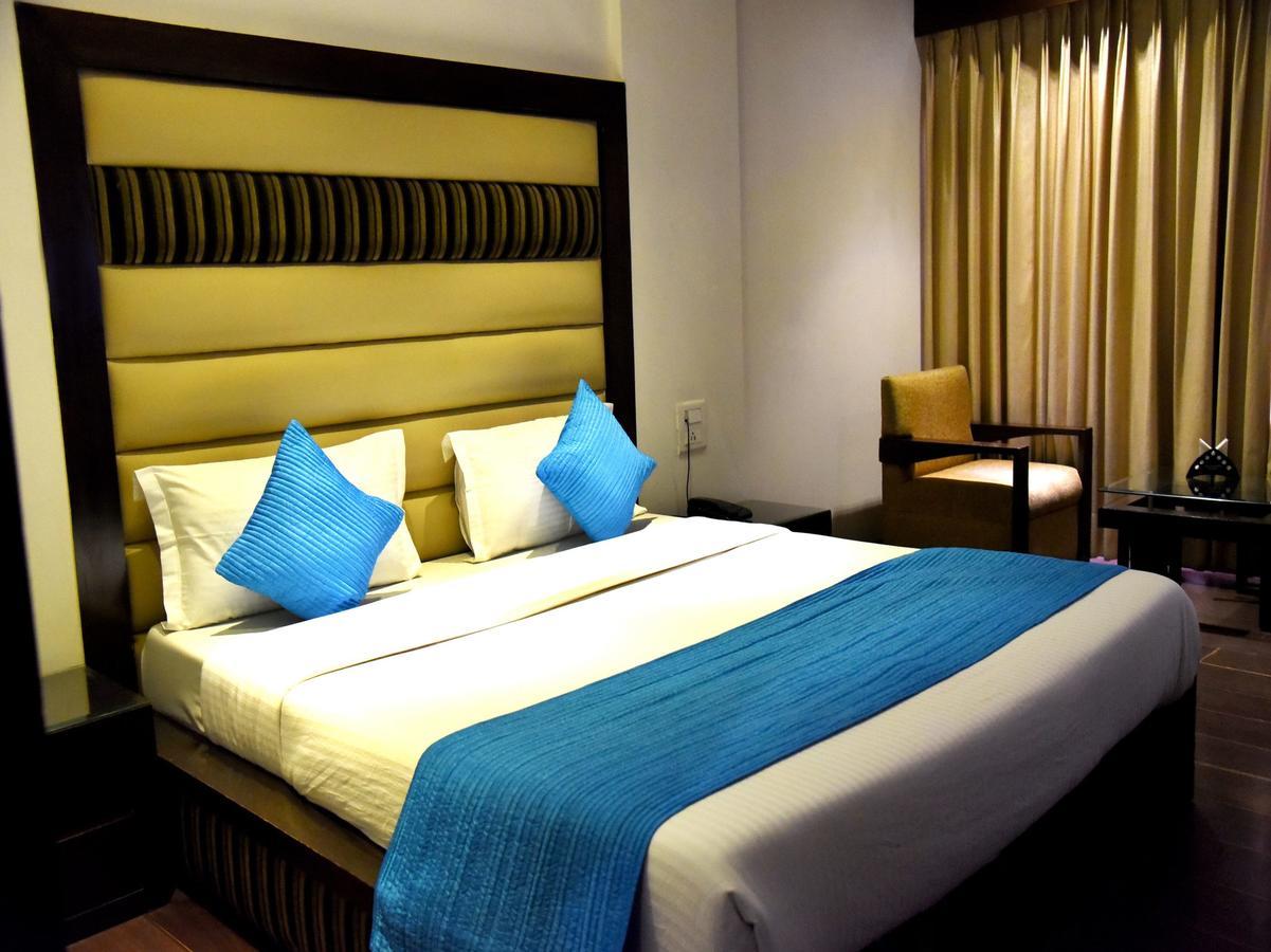 Landmark Hotell Chandīgarh Eksteriør bilde
