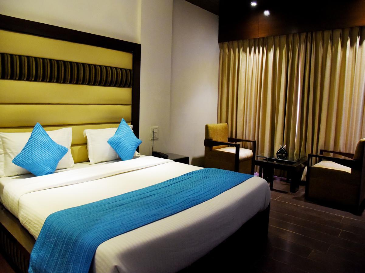 Landmark Hotell Chandīgarh Eksteriør bilde