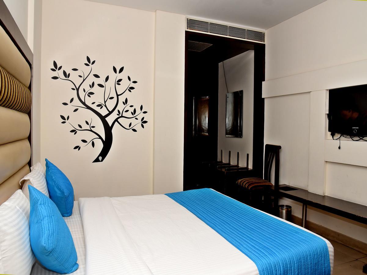 Landmark Hotell Chandīgarh Eksteriør bilde