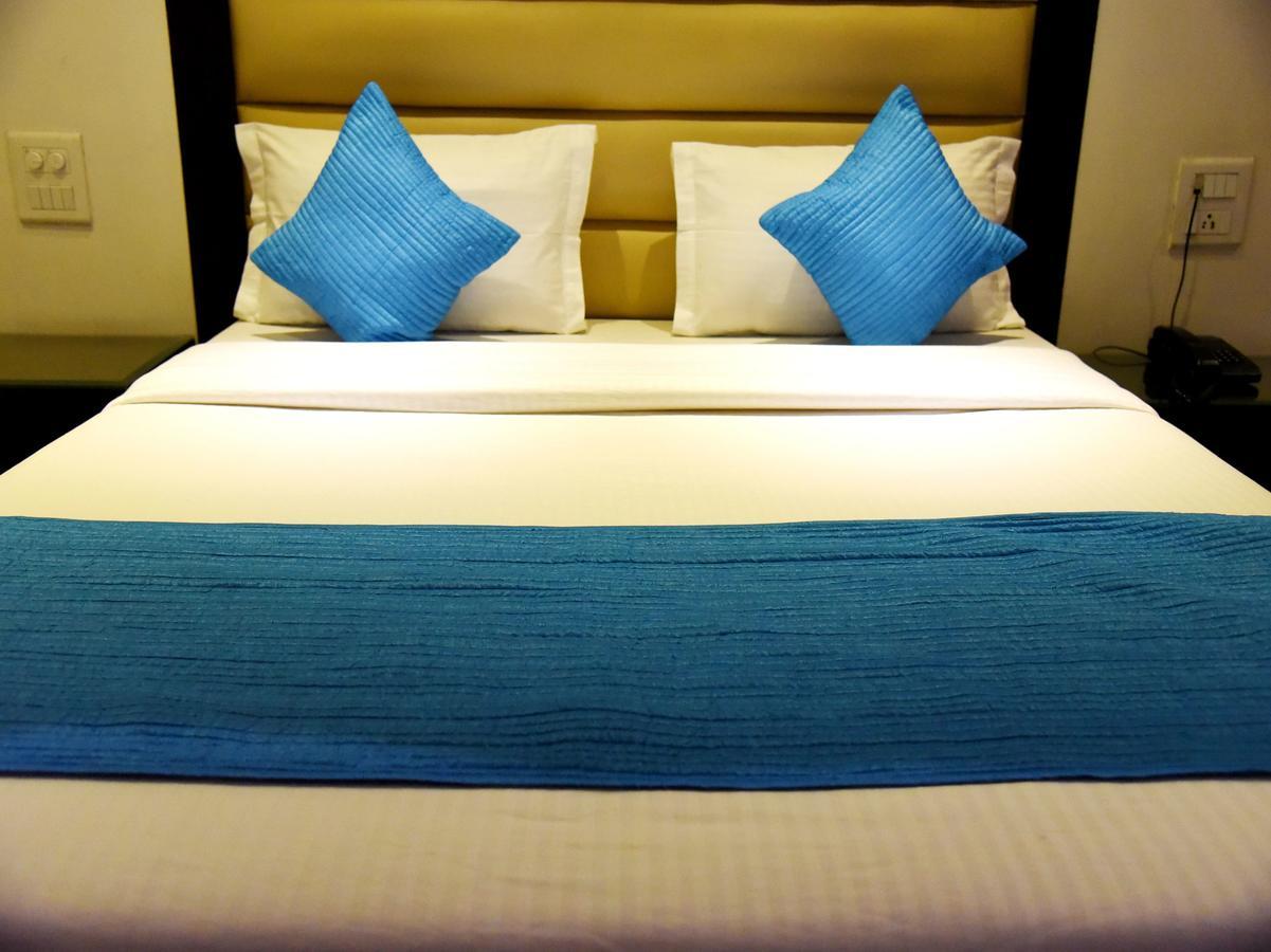 Landmark Hotell Chandīgarh Eksteriør bilde