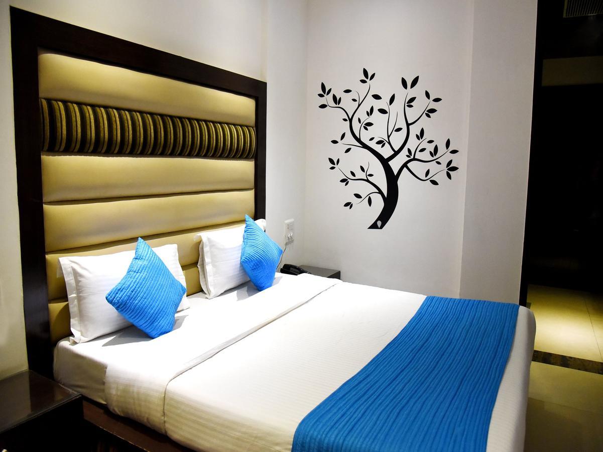 Landmark Hotell Chandīgarh Eksteriør bilde