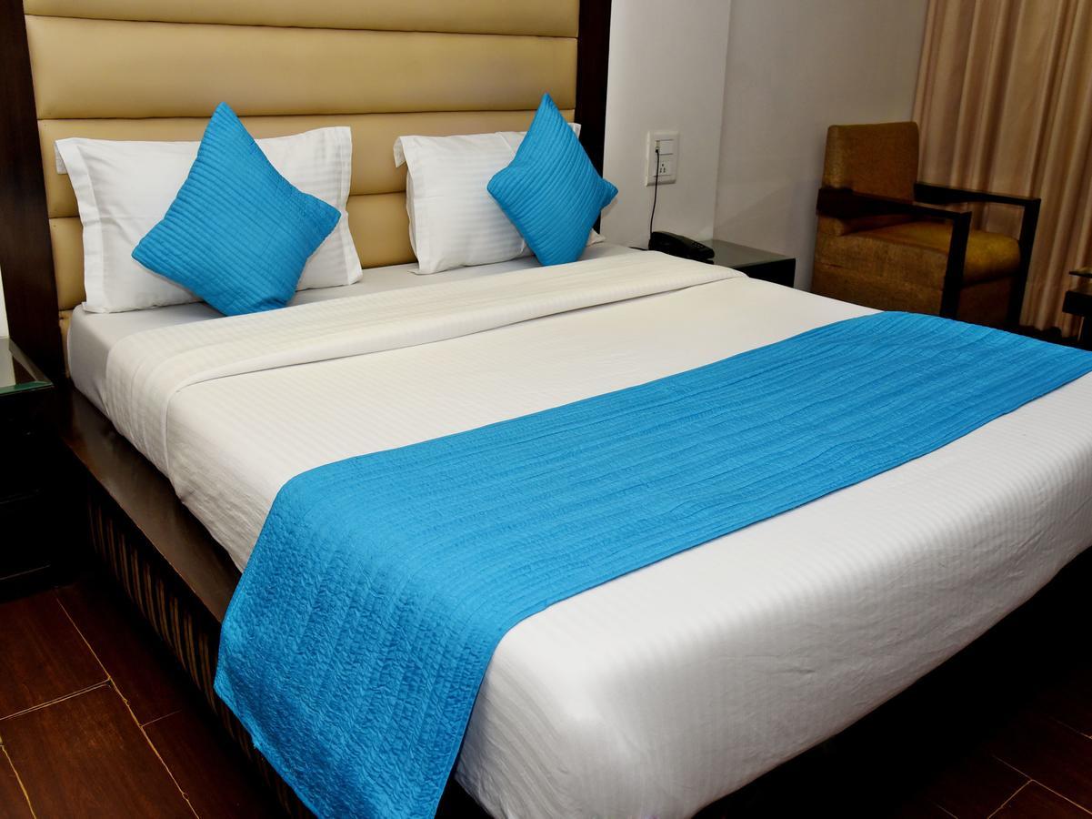 Landmark Hotell Chandīgarh Eksteriør bilde